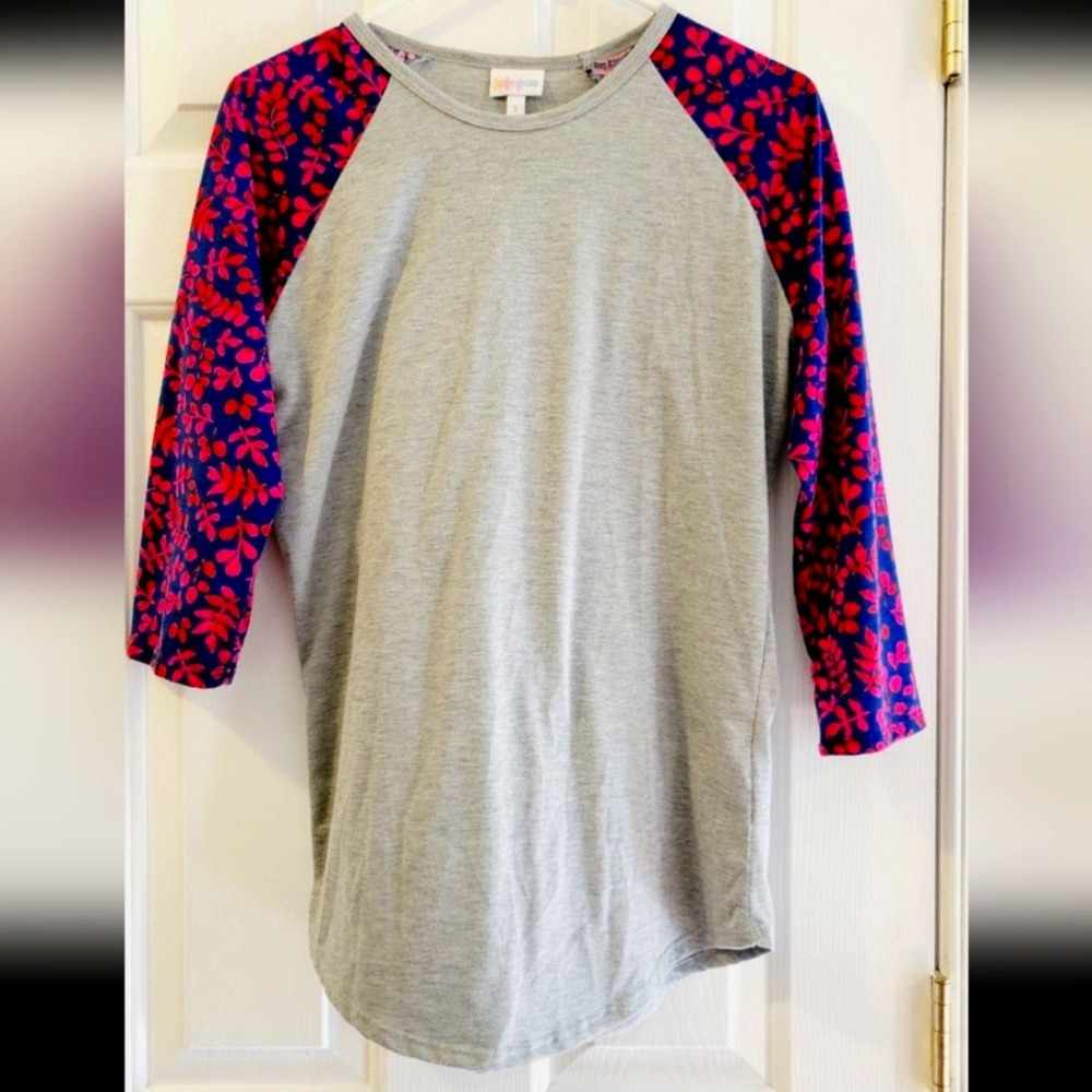Lularoe Small Gray Raglan Top